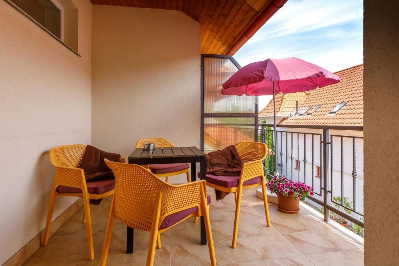 Andi Apartman Heviz Exterior foto