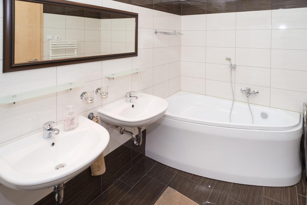 Andi Apartman Heviz Exterior foto